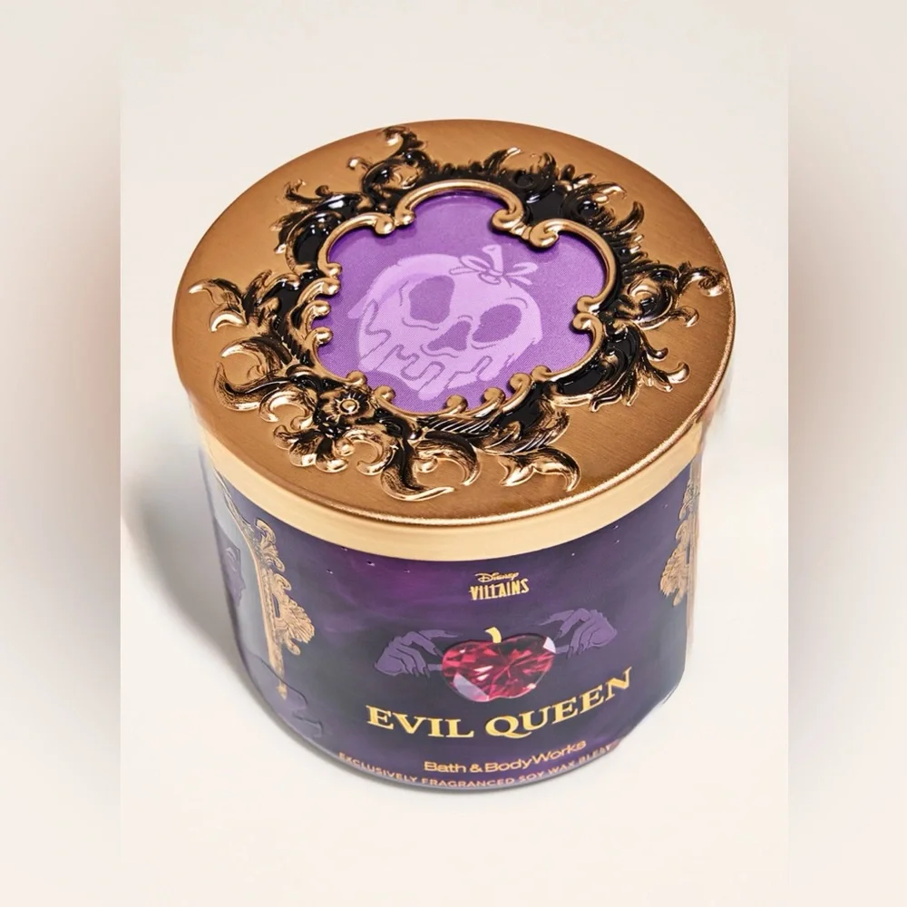 Bath & Body Works Disney Evil Queen 3-Wick Candle – New, Dark Apple Vanilla